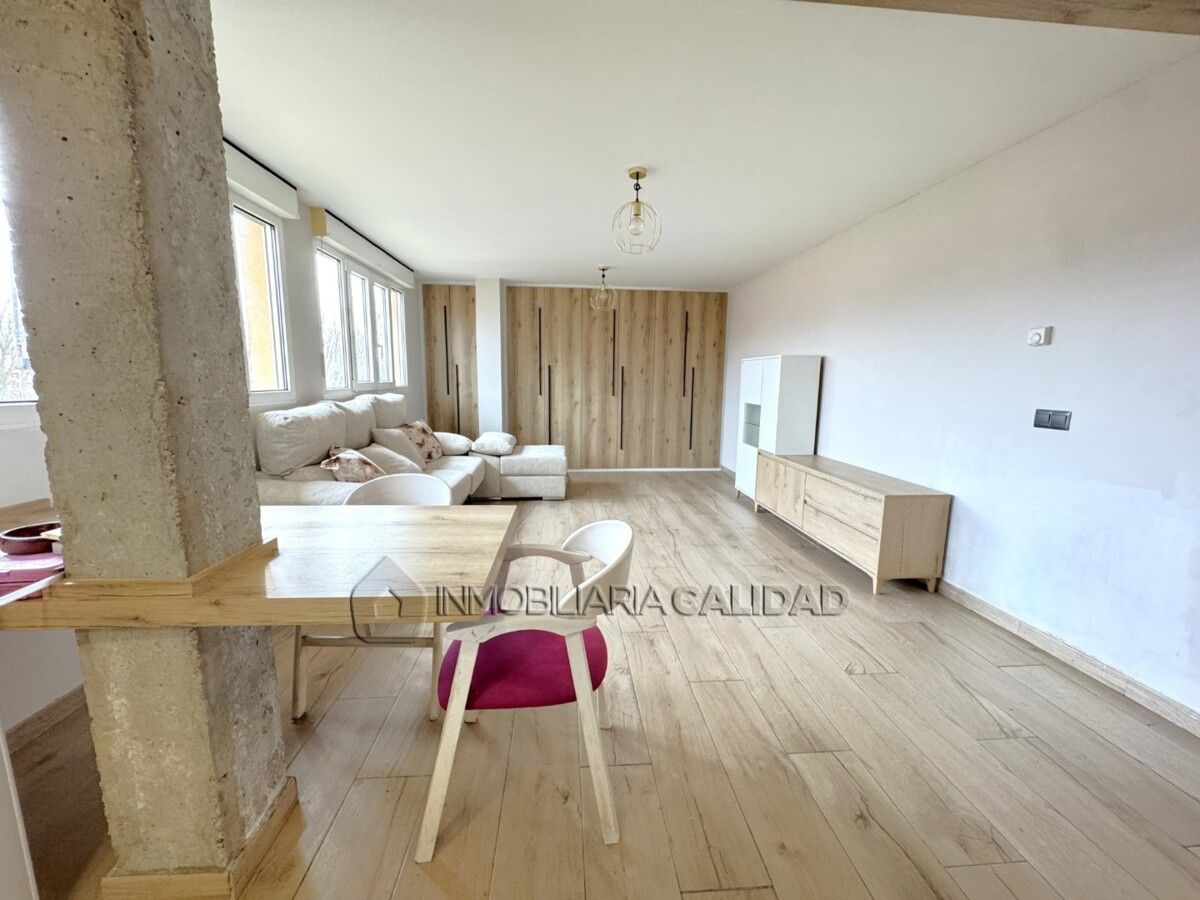 Living room of Flat for sale in Burgos Capital  with Heating, Storage room and Furnished