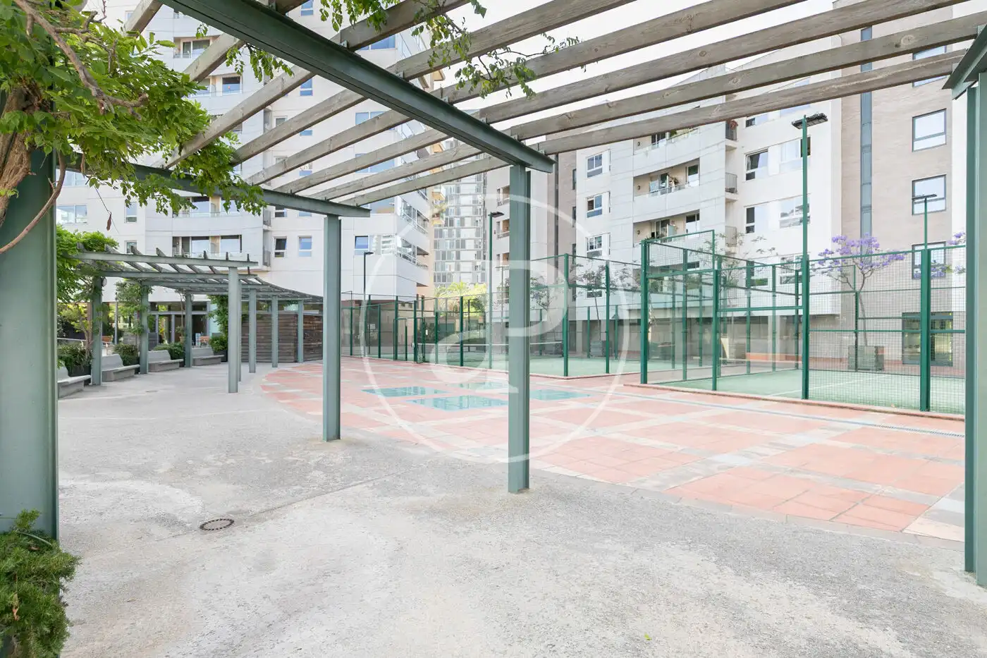 Terrassa de Pis en venda en Barcelona amb Aire condicionat, Calefacció i Jardí privat