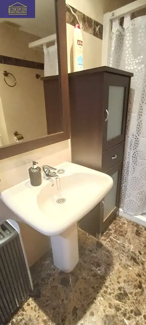 Baño de Piso de alquiler en Córdoba con Aire acondicionado, Calefacción y Amueblado