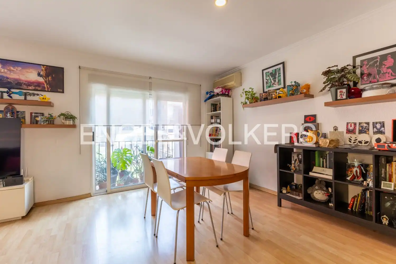 Exterior view of Flat for sale in Valencia  with Air Conditioner, Heating and Balcony