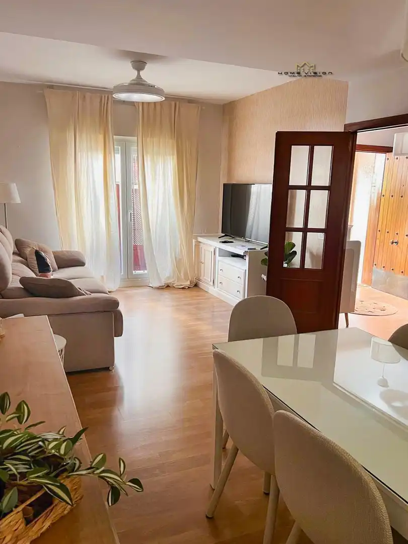 Sala d'estar de Casa o xalet en venda en Jerez de la Frontera amb Aire condicionat, Calefacció i Terrassa