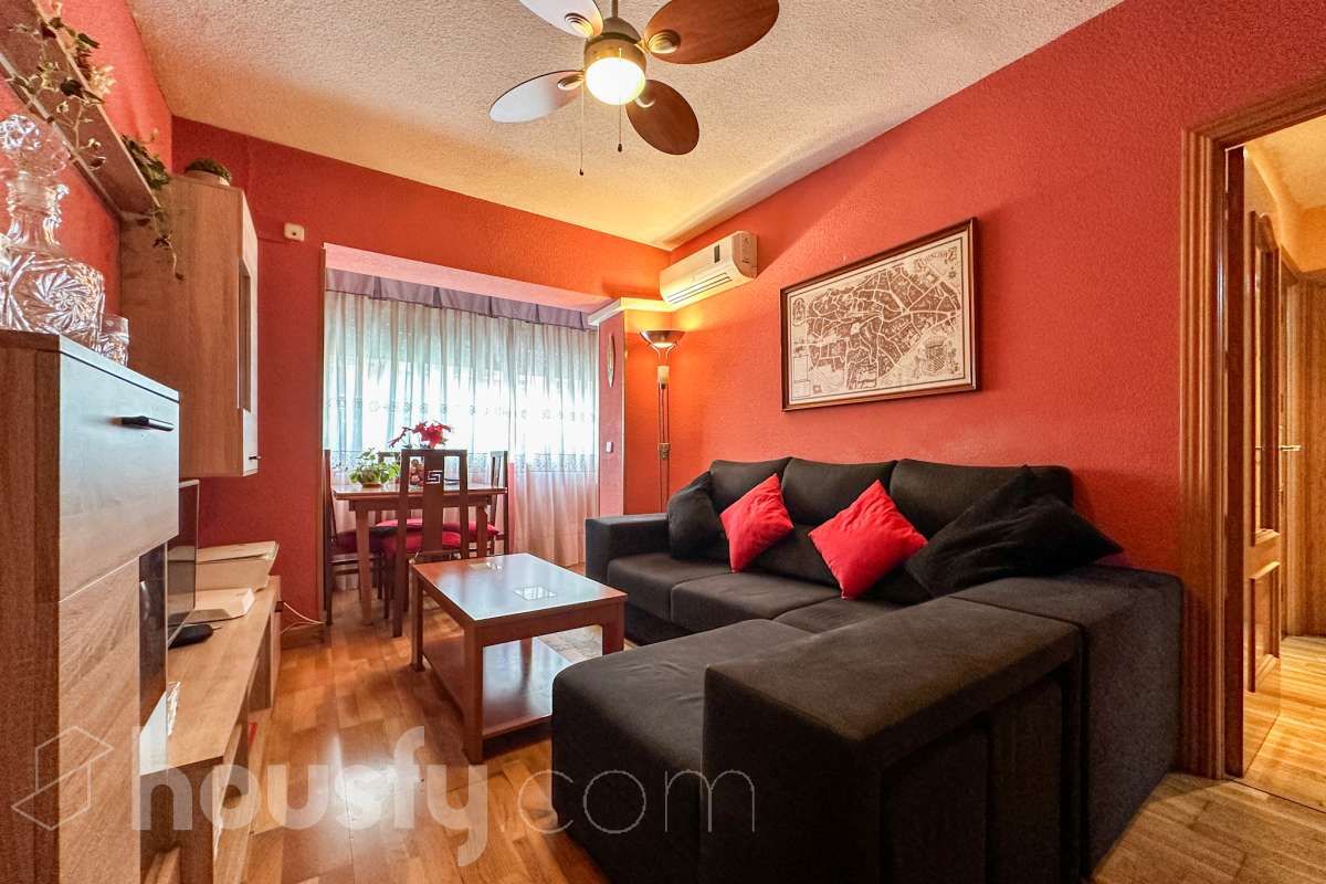 Living room of Flat for sale in Leganés  with Air Conditioner and Heating