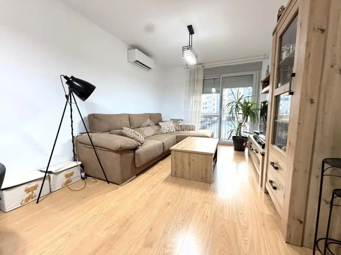 Sala de estar de Piso en venta en Alcalá de Henares con Calefacción, Terraza y Trastero