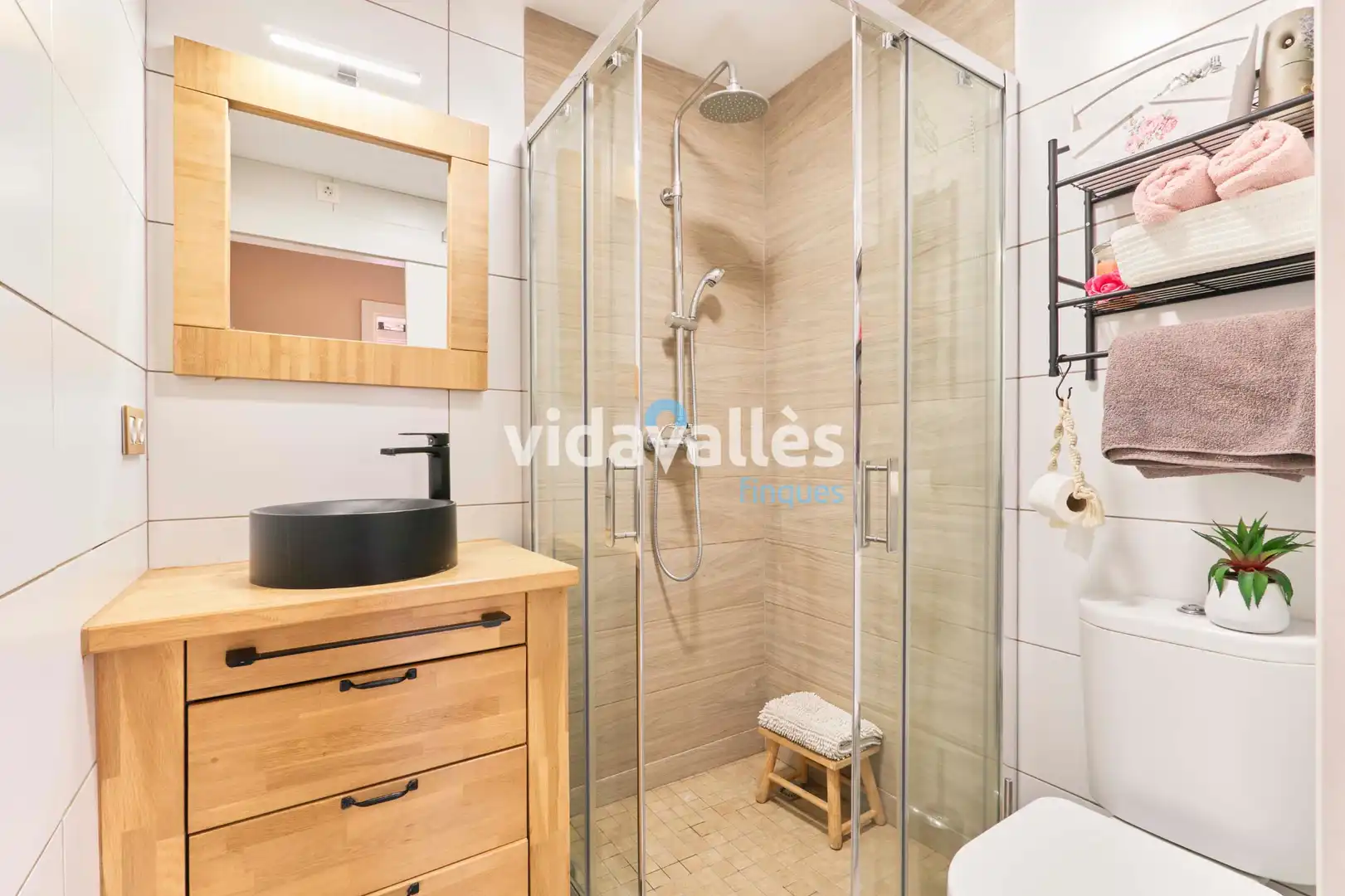 Baño de Casa o chalet en venta en Llinars del Vallès con Aire acondicionado, Calefacción y Jardín privado