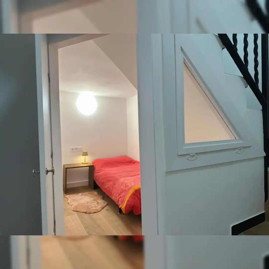 Bedroom of Apartments for rent in L'Hospitalet de Llobregat  with Furnished, Oven and Washing machine