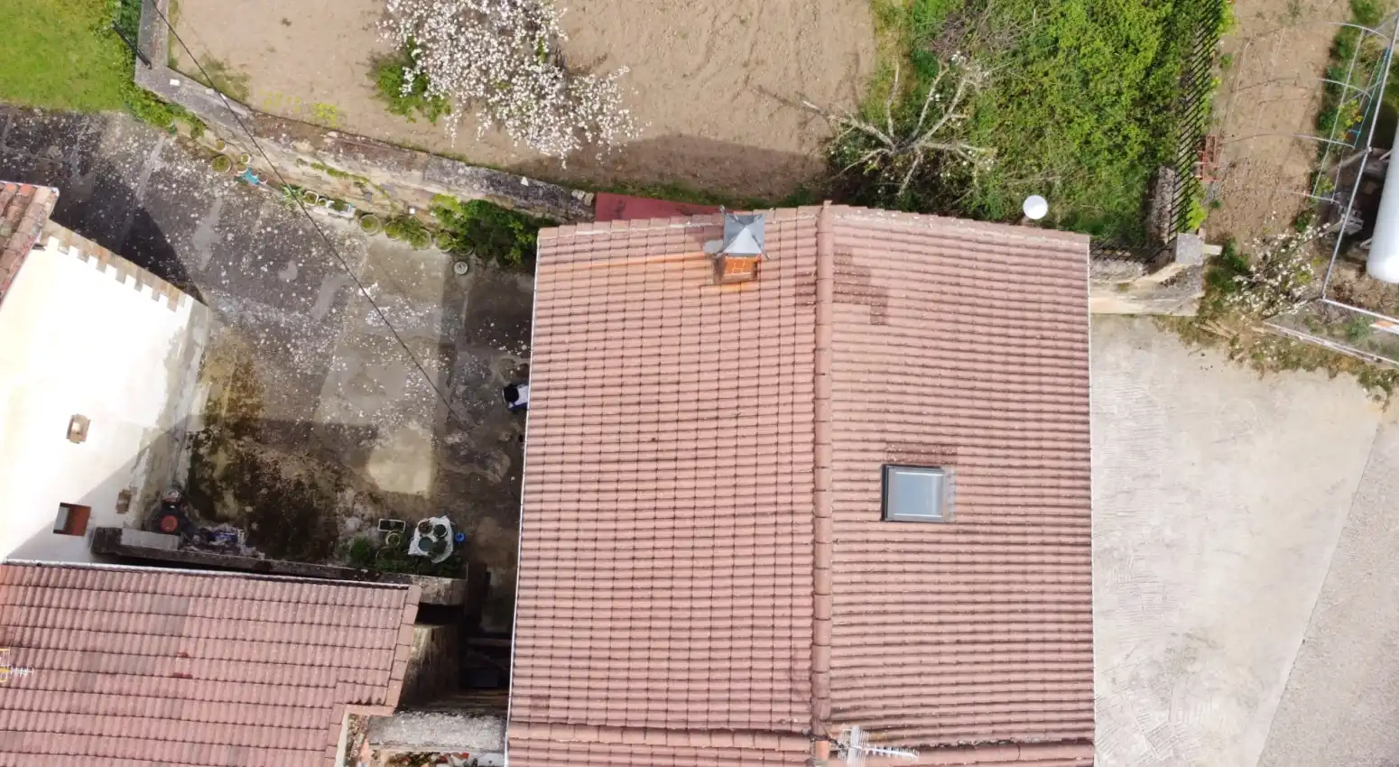 Exterior view of Detached homes for sale in Valderredible  with Heating, Private garden and Storage room