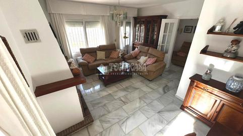 Foto 2 de Casa adosada en venta en Cortijo Bazán - Los Casinis - Los Cipreses, Málaga
