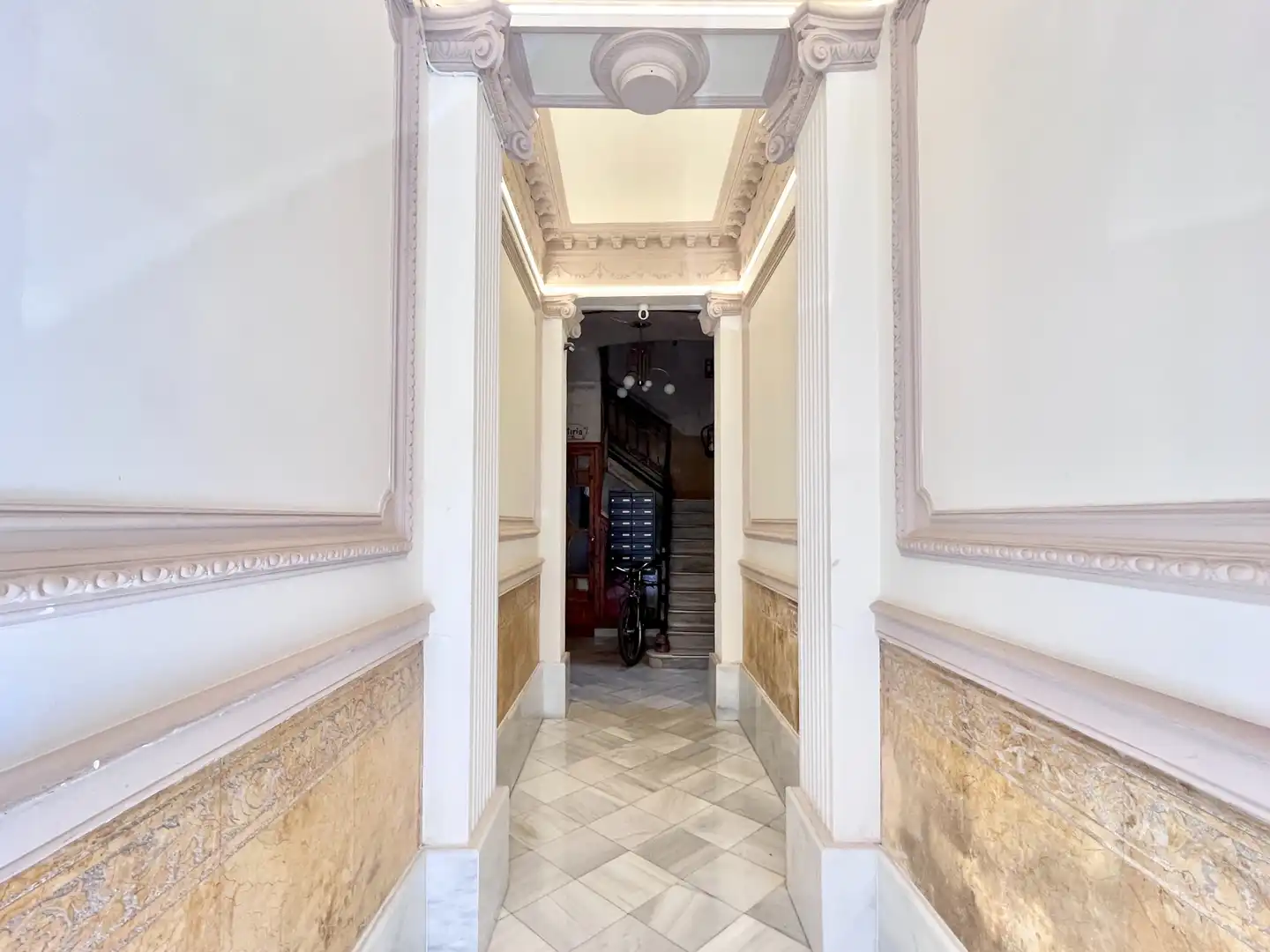 Study for rent in Barcelona  with Air Conditioner, Heating and Terrace