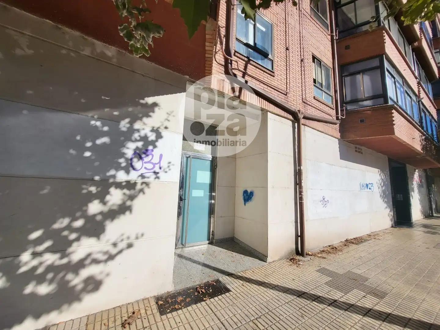 Vista exterior de Traster en venda en Burgos