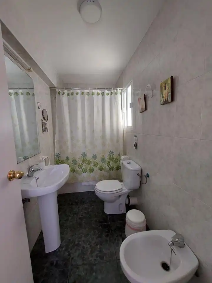 Bany de Dúplex en venda en Cádiz amb Aire condicionat i Moblat