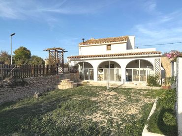 Casa rustica con balcone in vendita a Gargasindi - Garduix - Colina del Sol
