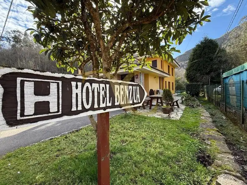 Buildings for sale in Llanes