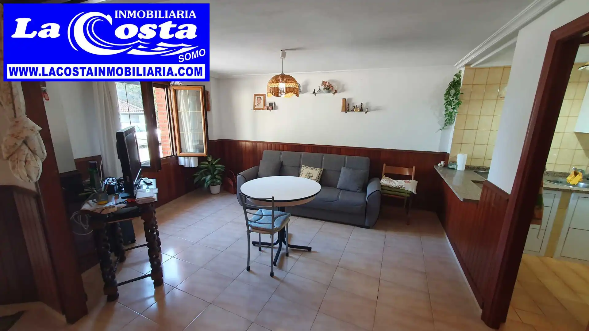 Sala de estar de Casa adosada en venta en Marina de Cudeyo con Jardín privado y Lavadora