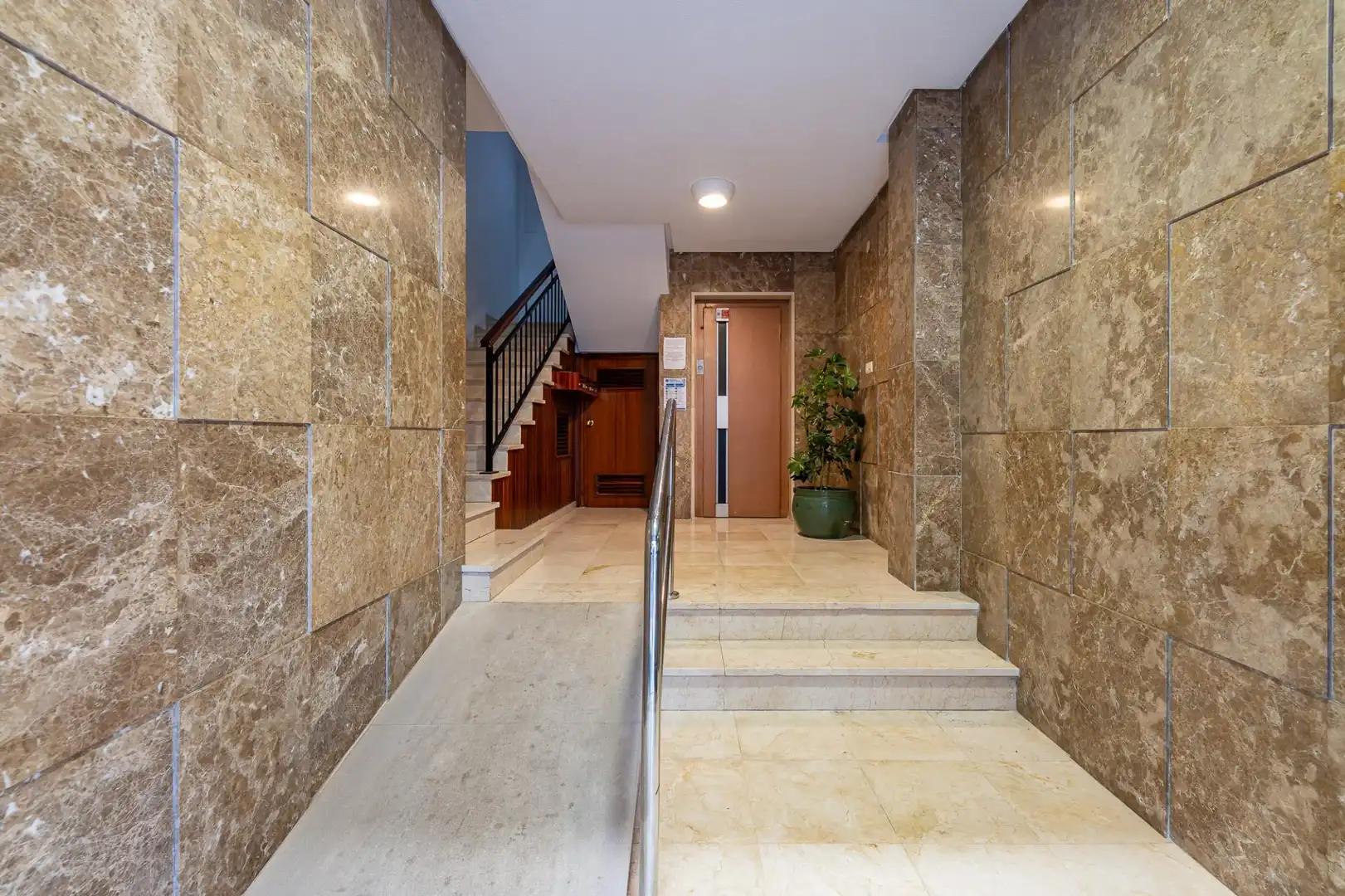 Apartament amb ascensor en venda a Puerto Deportivo, imagen 5