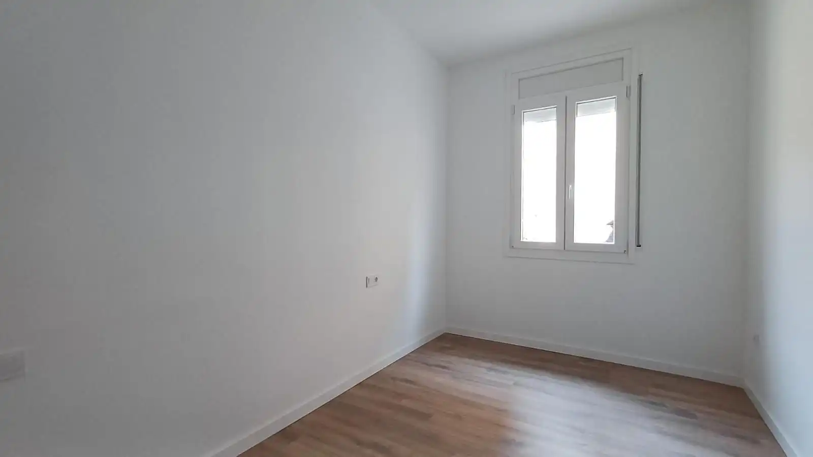 Habitación de Piso en venta en Sabadell con Aire acondicionado, Calefacción y Terraza