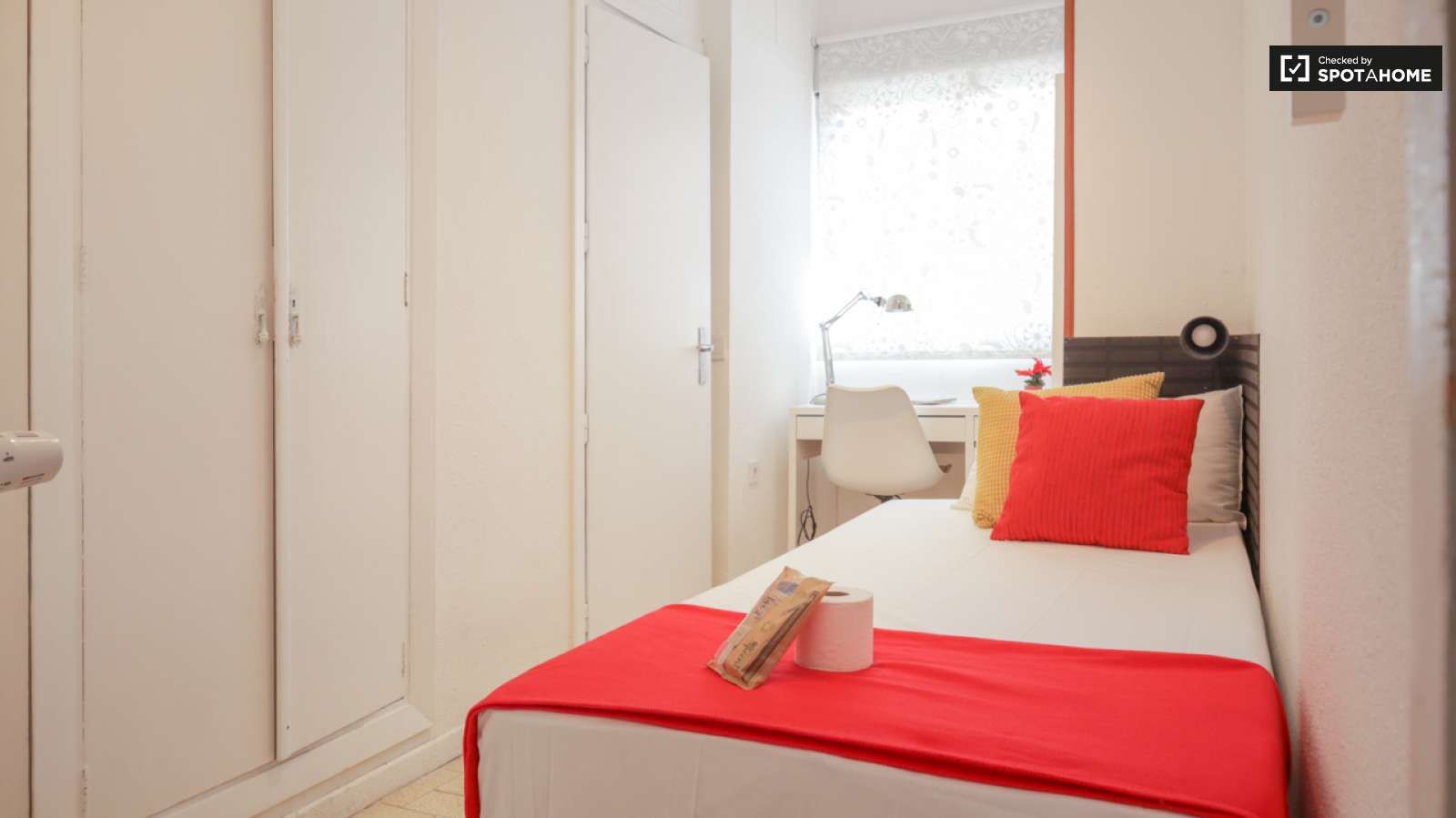 Dormitori de Pis per a compartir en  Madrid Capital amb Aire condicionat, Calefacció i Terrassa