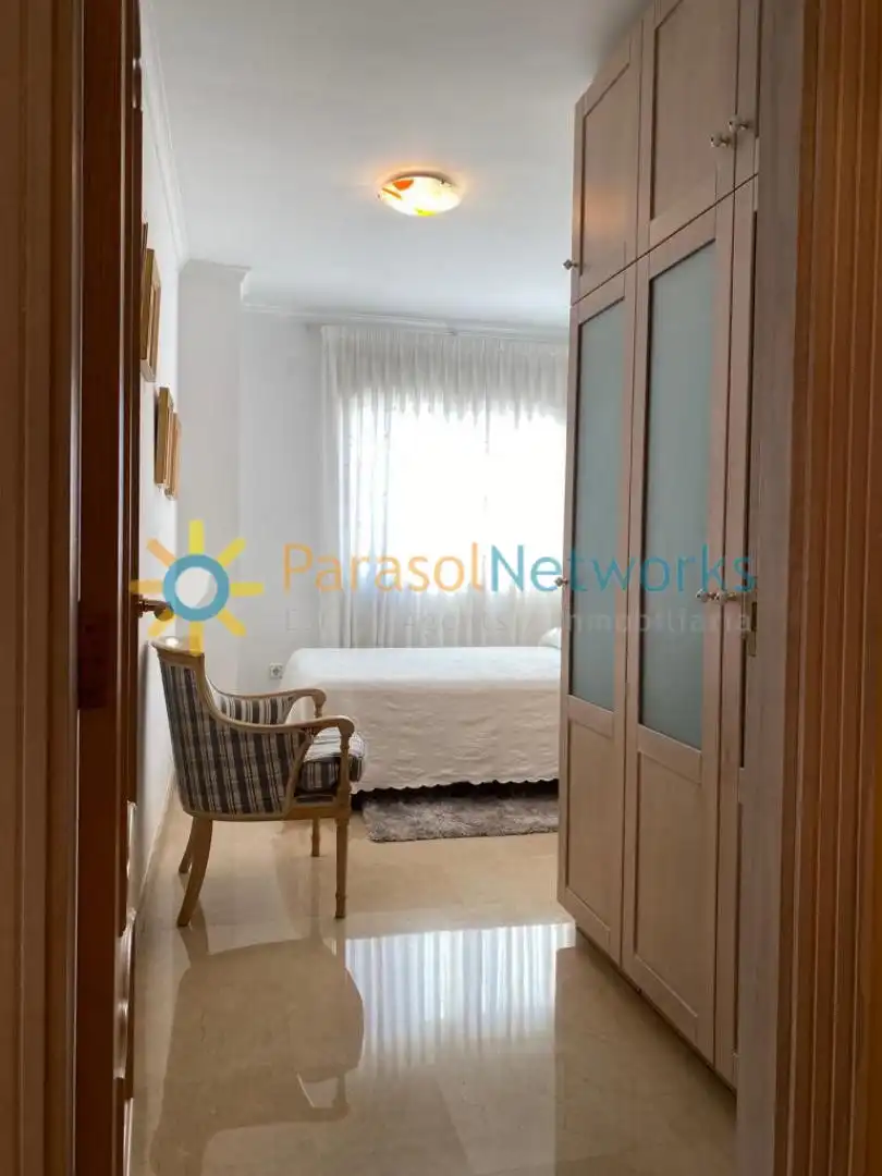 Habitación de Piso de alquiler en Gandia con Horno y Balcón