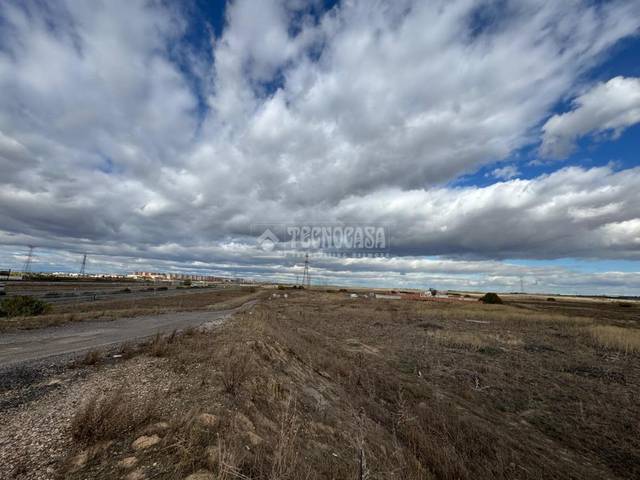 Terreno en Venta en Parla Este