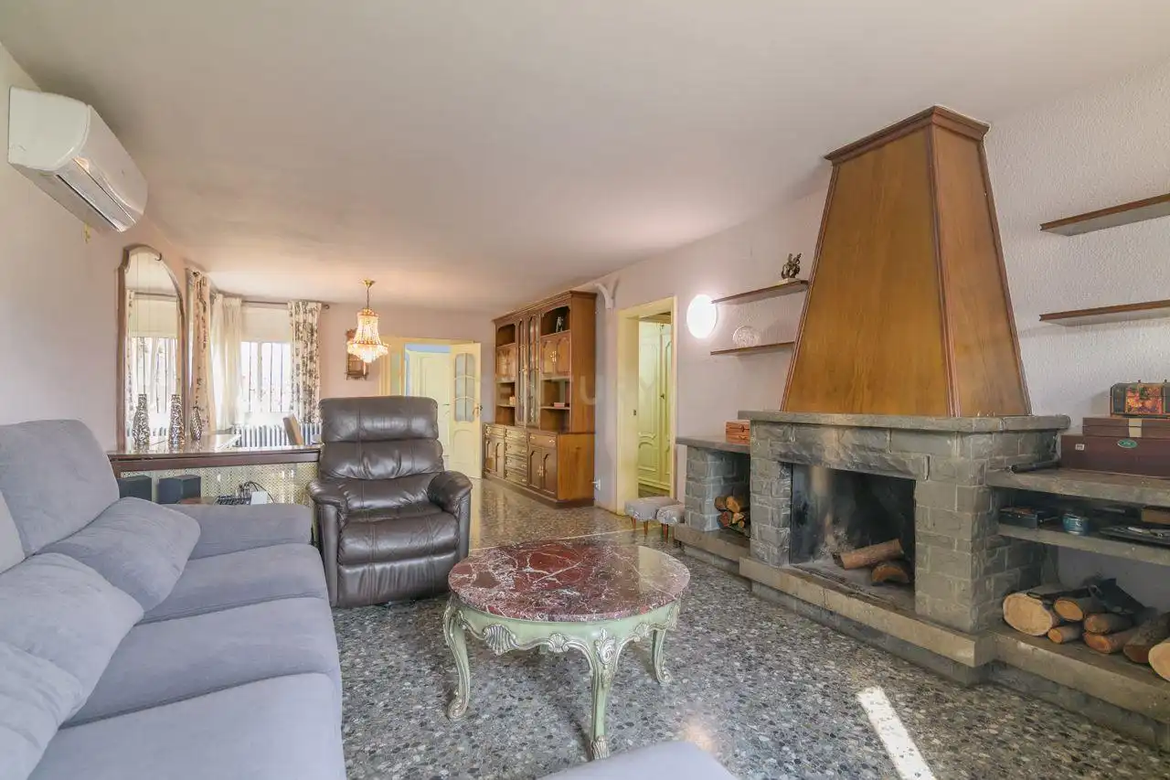 Casa con jardín en venta en Sant Vicenç Dels Horts, imagen 7
