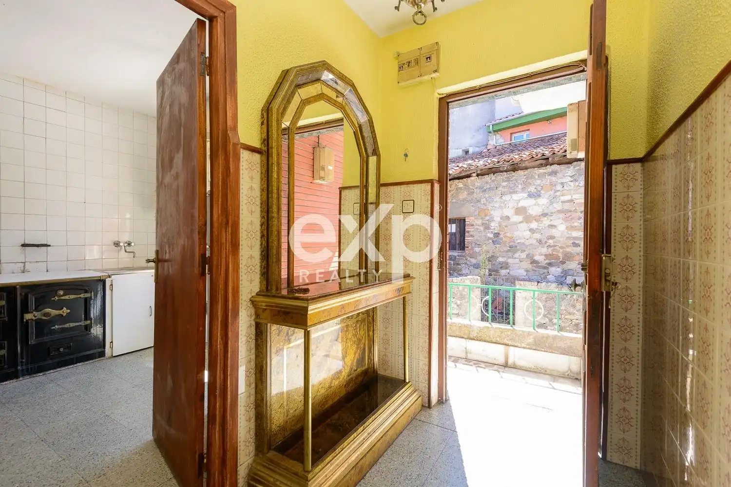 Casa o xalet en venda en Lena amb Traster i Moblat