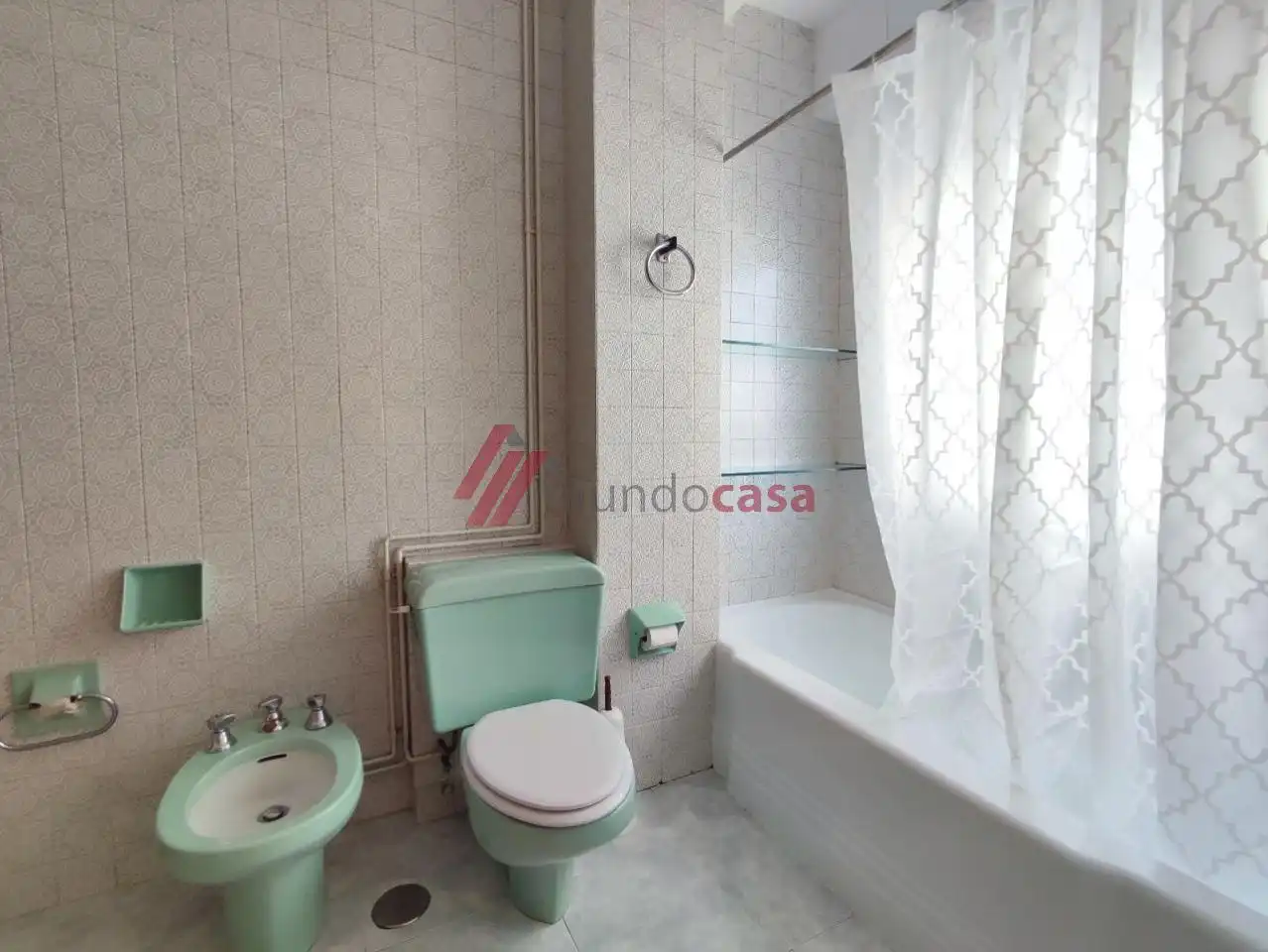 Baño de Piso de alquiler en Ferrol con Calefacción, Parquet y Terraza