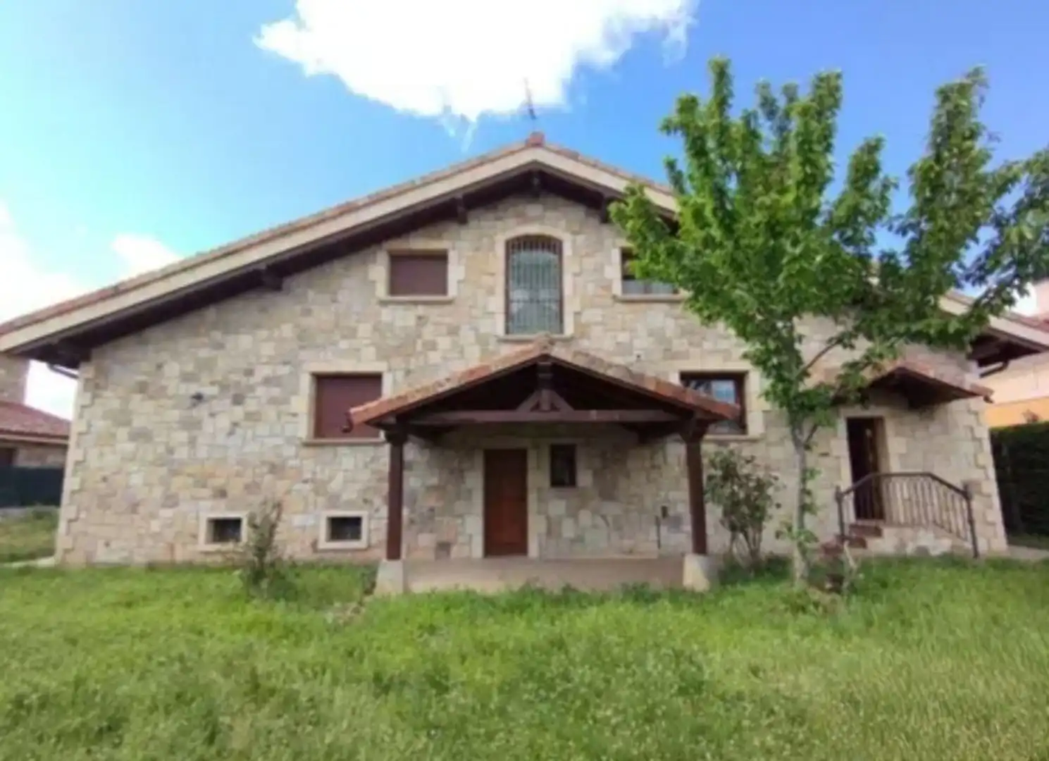 Chalet con piscina en venta en Villarcayo 0, imagen 3