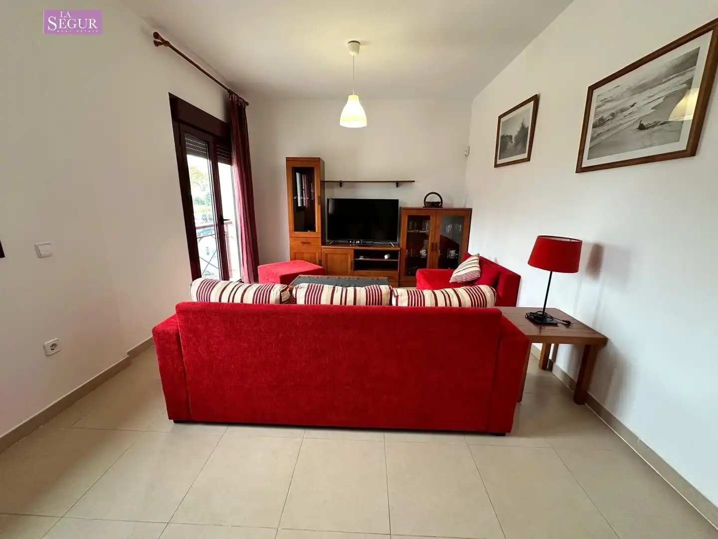 Sala d'estar de Àtic en venda en Conil de la Frontera amb Aire condicionat, Terrassa i Balcó
