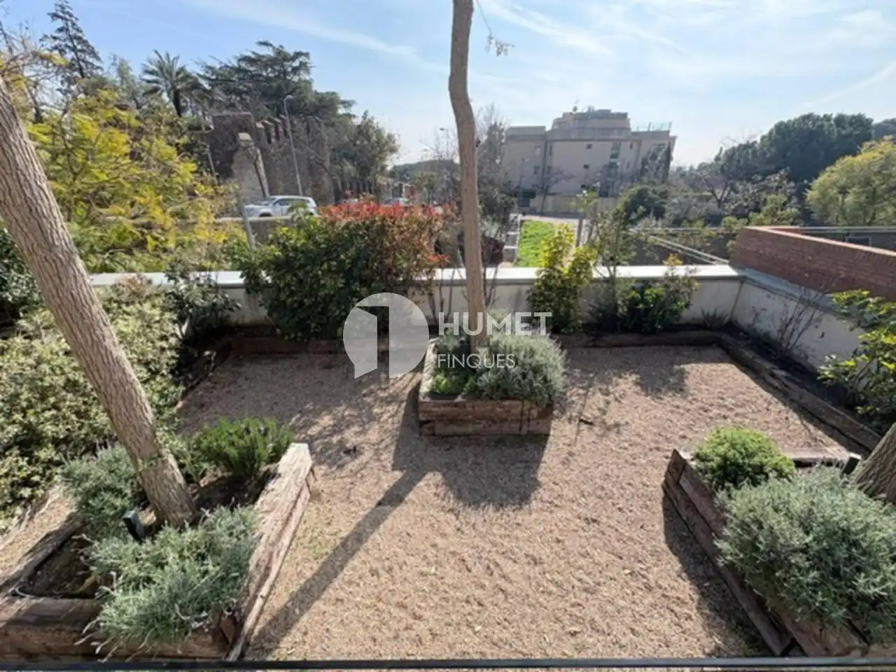 Jardín de Casa o chalet en venta en Barcelona con Aire acondicionado, Calefacción y Jardín privado