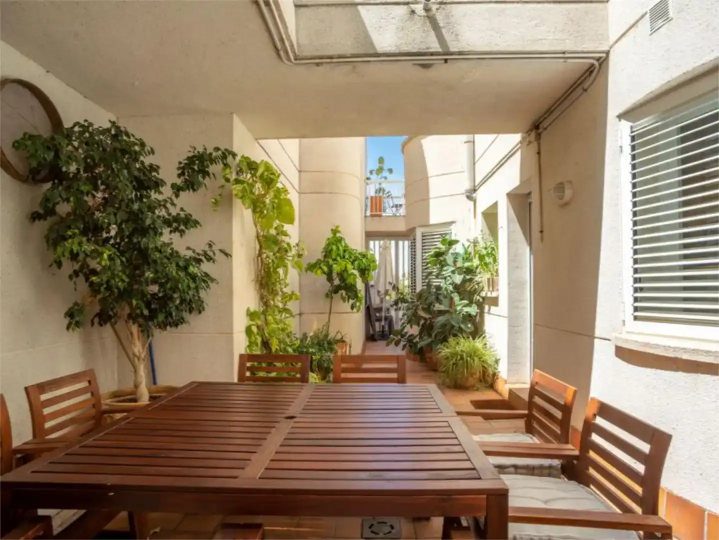 Terrassa de Casa adosada de lloguer en Sitges amb Aire condicionat, Jardí privat i Piscina