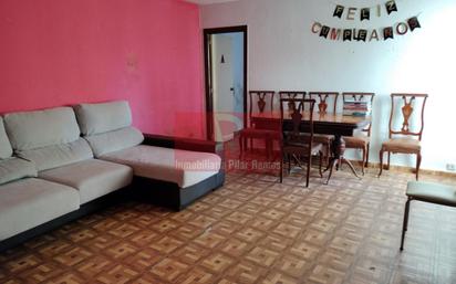 Sala d'estar de Pis en venda en León Capital  amb Calefacció i Terrassa