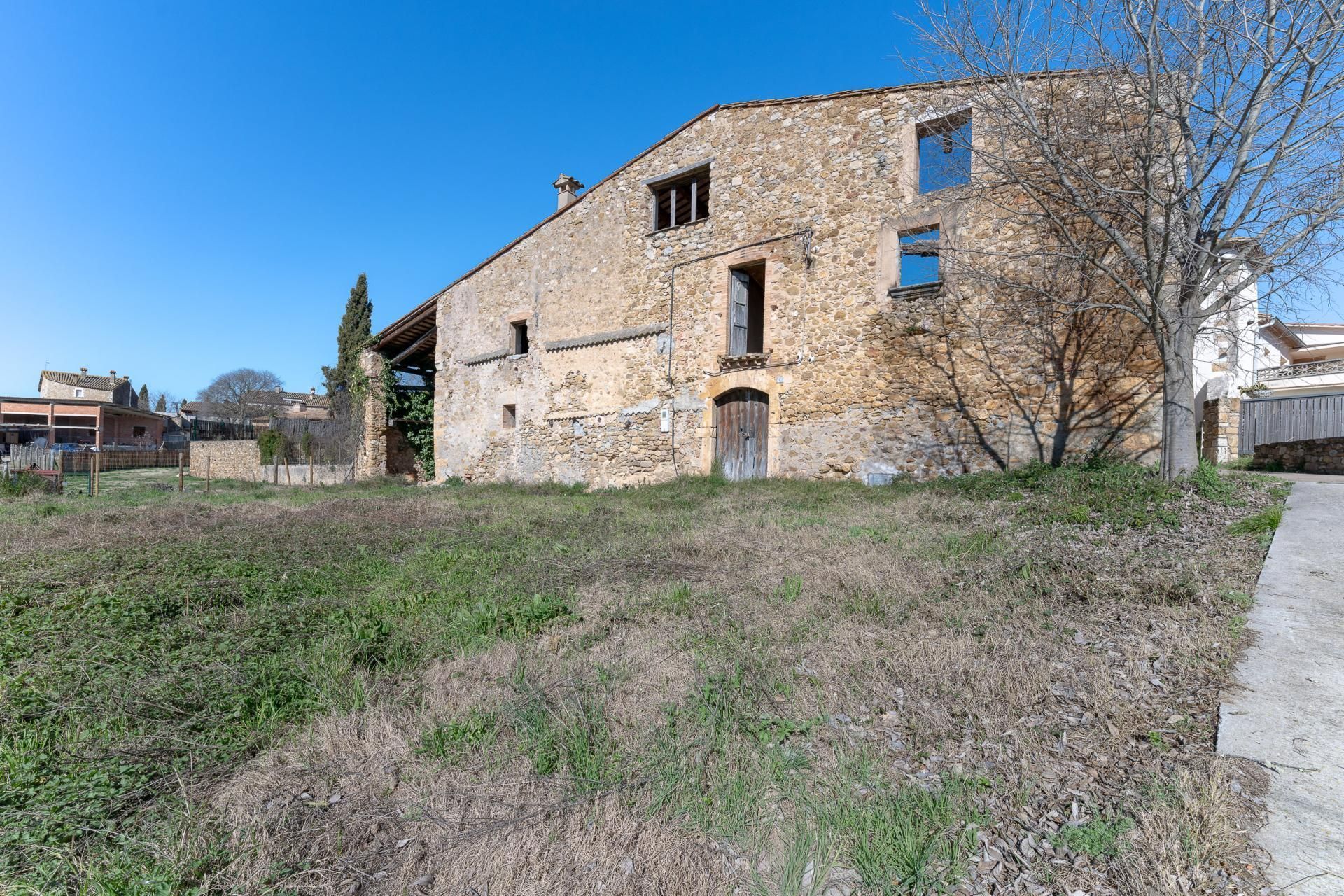 Vista exterior de Finca rústica en venda en Esponellà