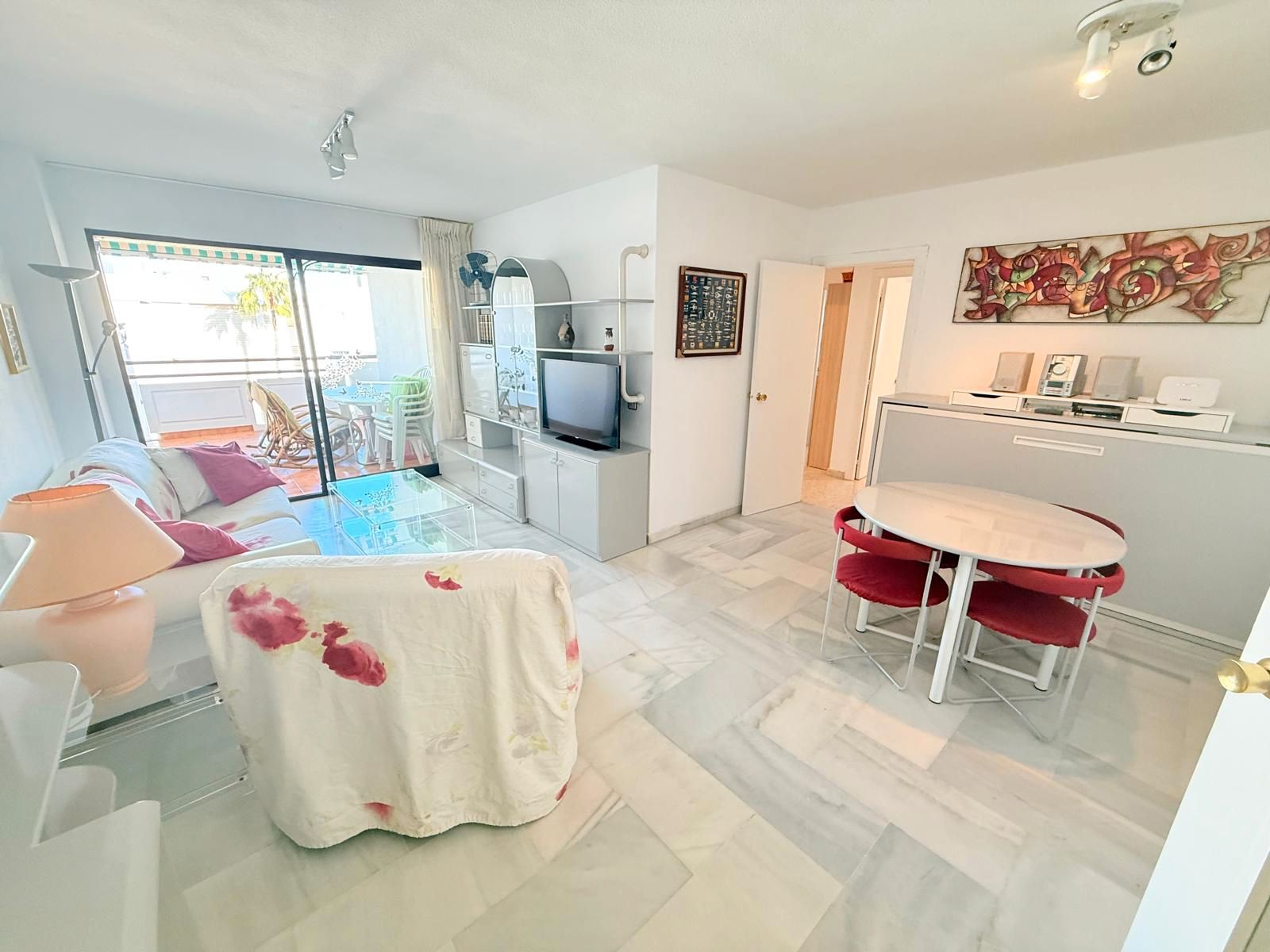 Sala de estar de Piso de alquiler en Torremolinos con Terraza, Amueblado y Horno