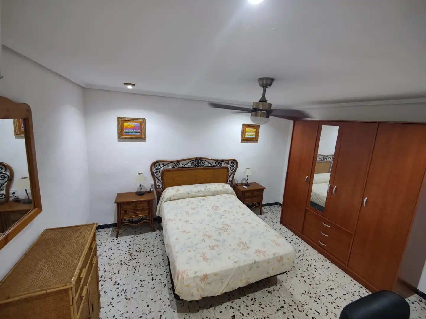 Habitación de Piso de alquiler en Elche / Elx con Amueblado