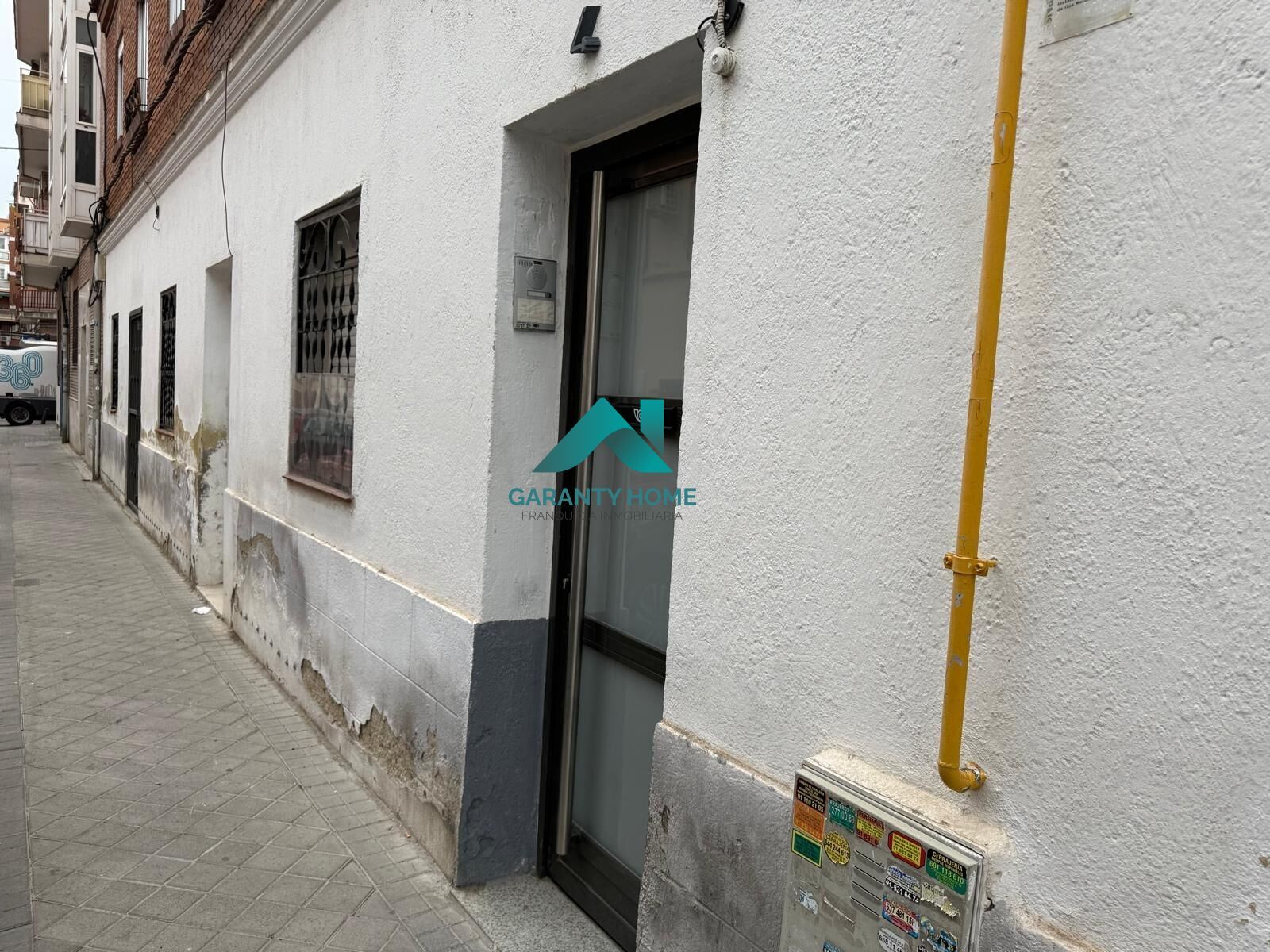 Vista exterior de Dúplex en venda en  Madrid Capital amb Calefacció, Terrassa i Traster