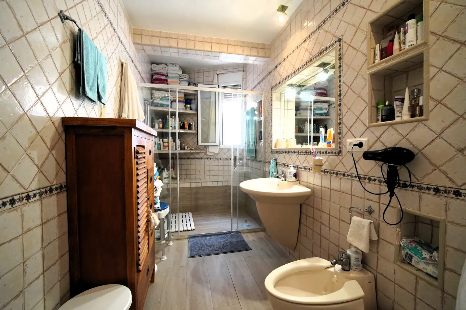 Baño de Casa adosada en venta en Roquetas de Mar con Aire acondicionado, Jardín privado y Terraza