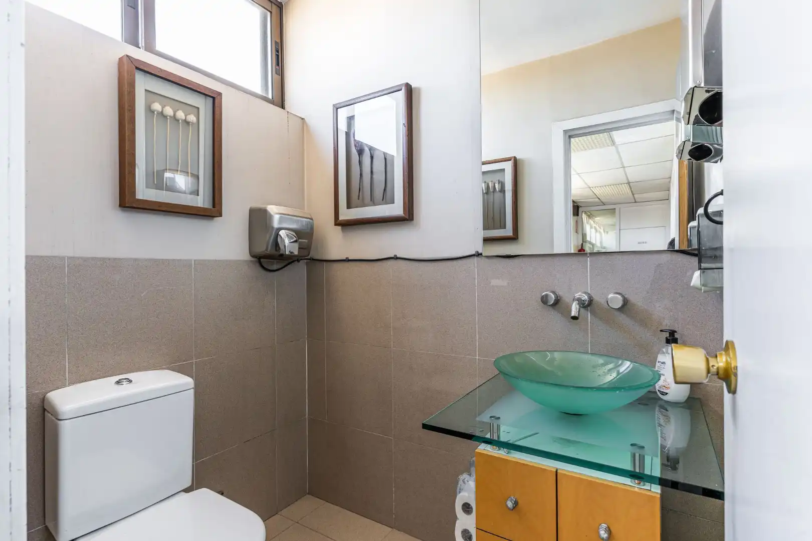 Badezimmer von Gebäude zum Verkauf in Madrid