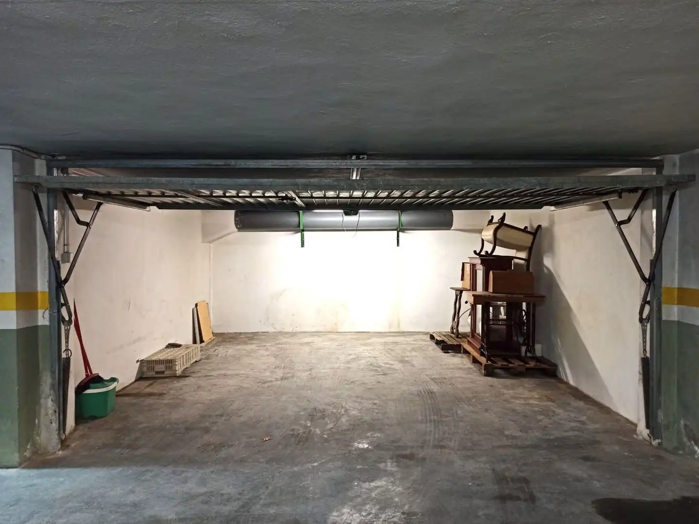 Parkplatz zum Verkauf in Calle de Villajoyosa 8, imagen 7