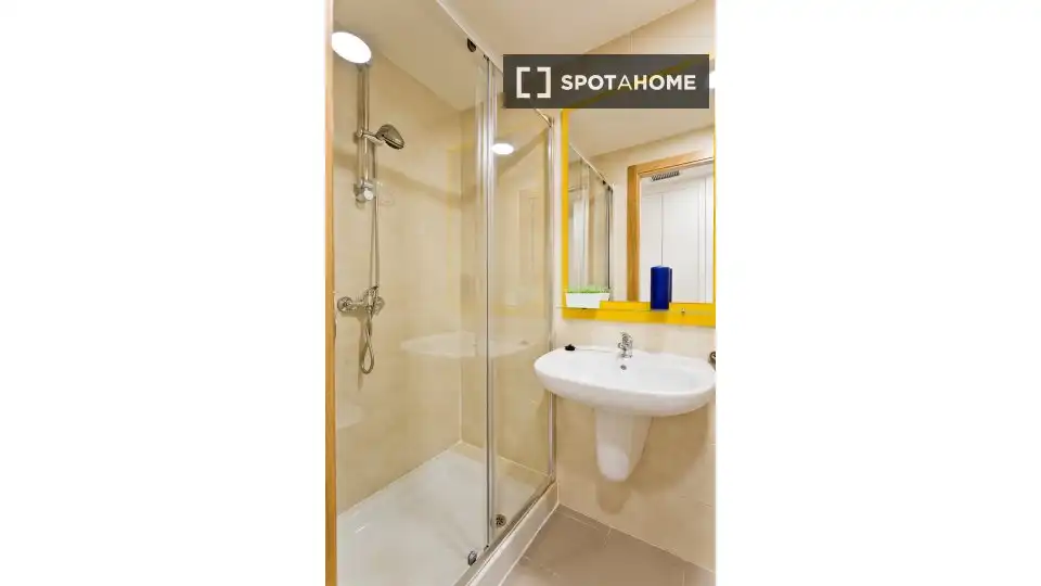 Room in 2º Ensanche