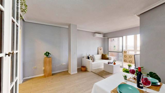 Piso en Venta en Calle PINTOR PORTELA, 3 en San Ginés