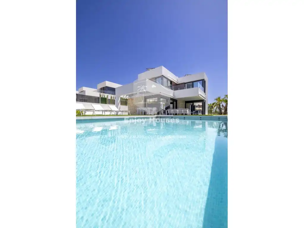 Maison avec piscine à vendre à Golf Bahía