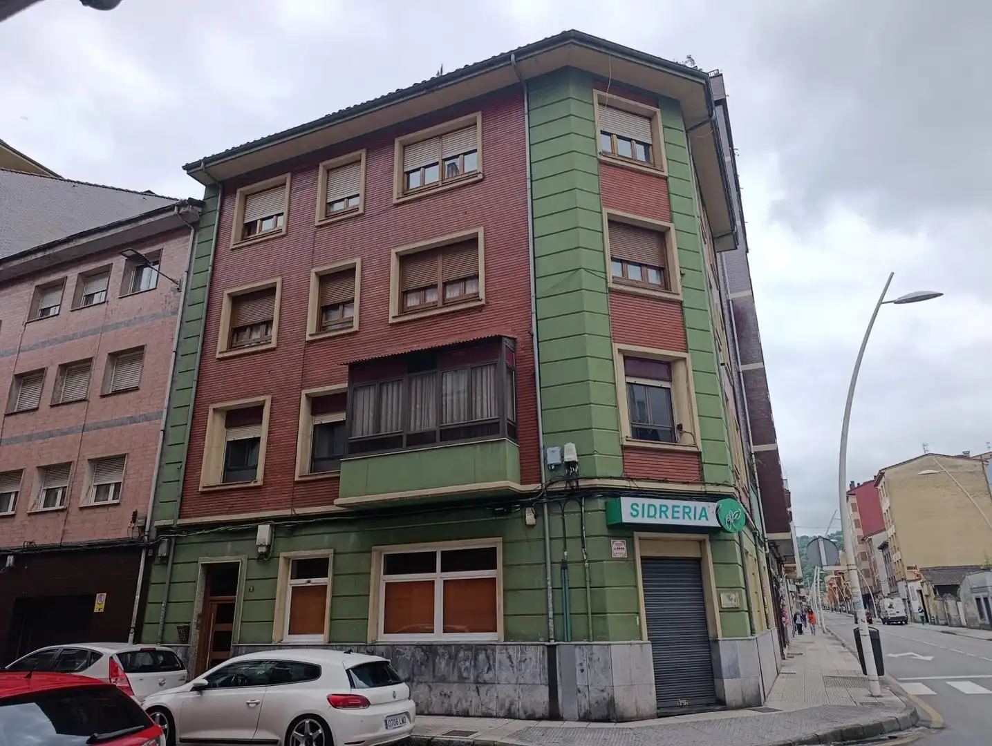 Außenansicht von Wohnung zum Verkauf in Langreo mit Heizung und Terrasse