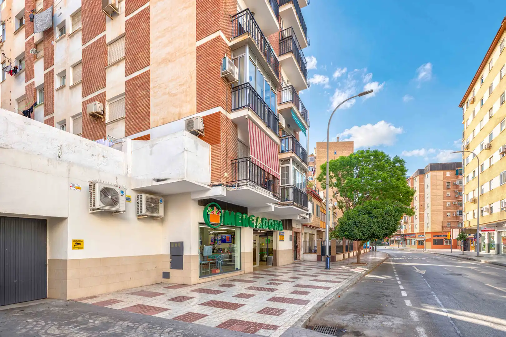 Außenansicht von Wohnung zum Verkauf in Málaga mit Klimaanlage, Heizung und Terrasse