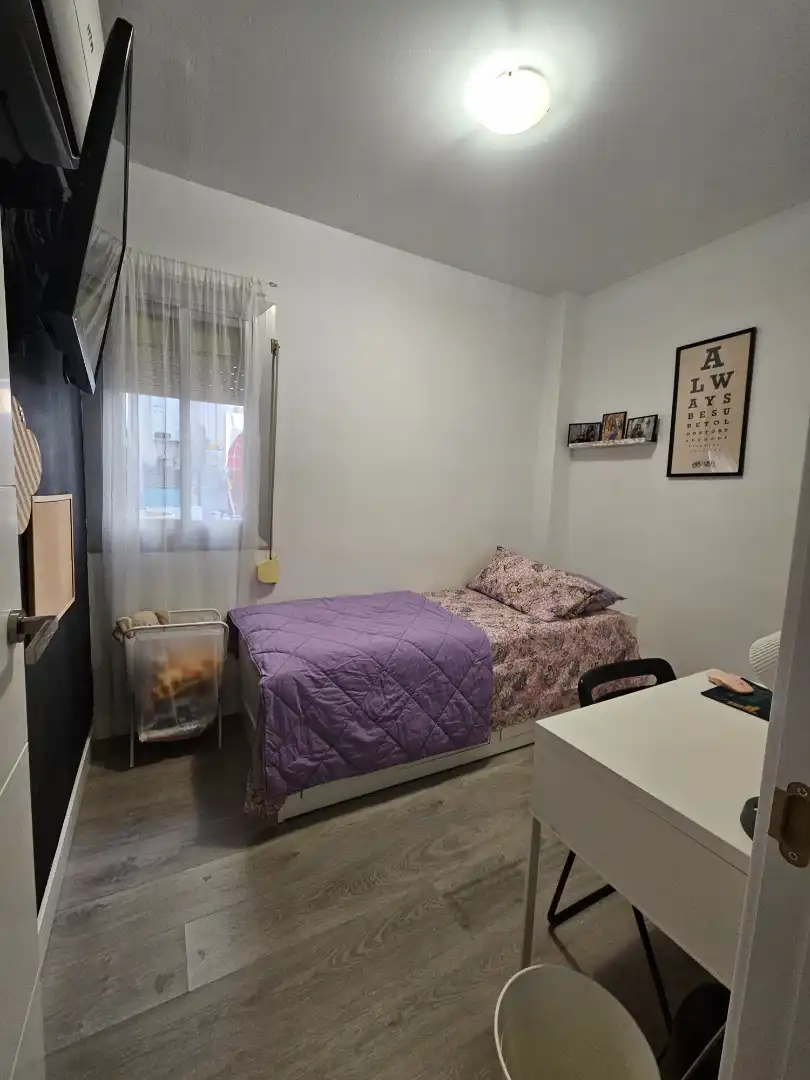 Piso en venta en Carrer d'Iscle Soler, El Pedró