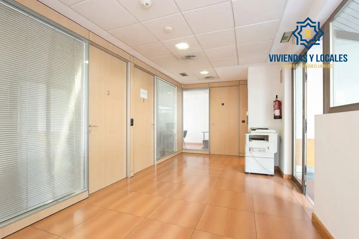 Oficina amb ascensor en venda a Campus de la Salud, imagen 25
