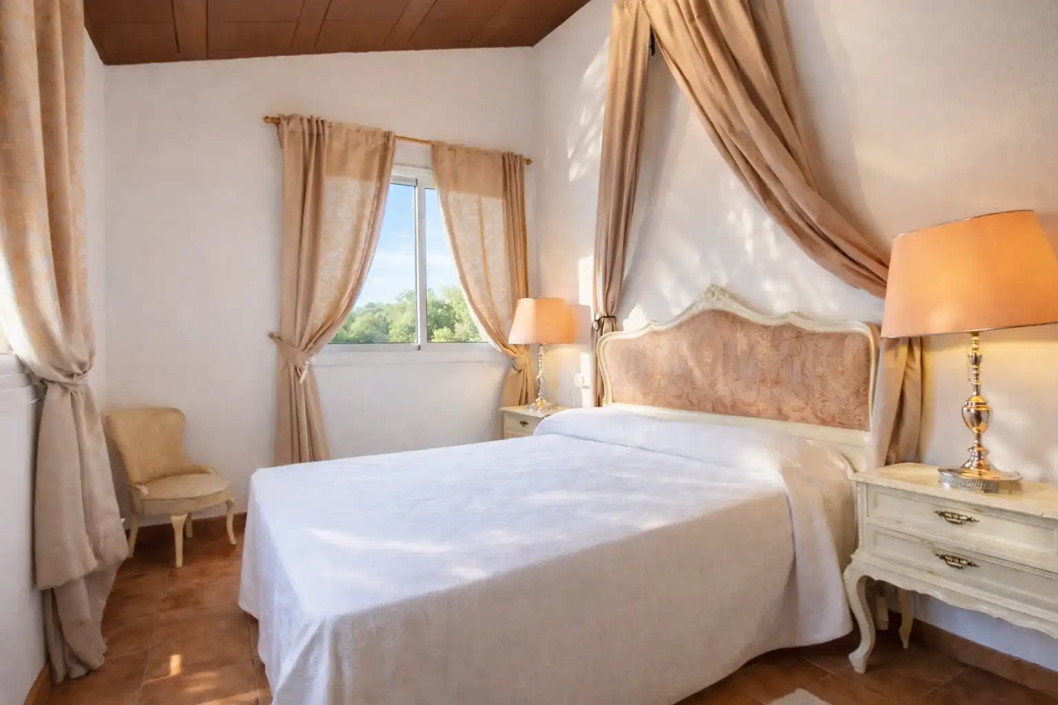 Habitación de Finca rústica en venta en Santa Oliva con Jardín privado