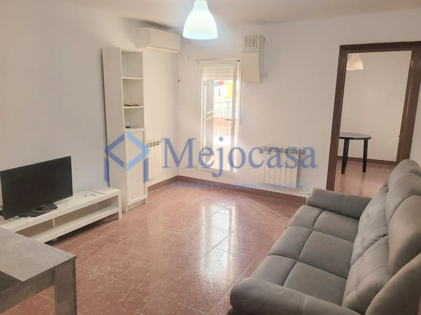 Flat with lift for sale in Calle del Lago Constanza, imagen 2