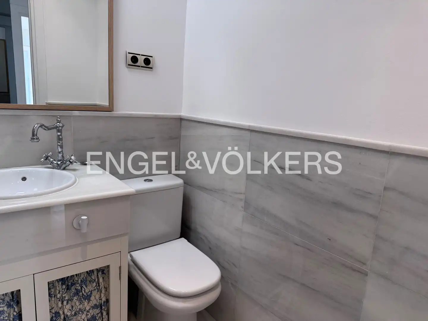Bathroom of Flat for rent in Chamartín