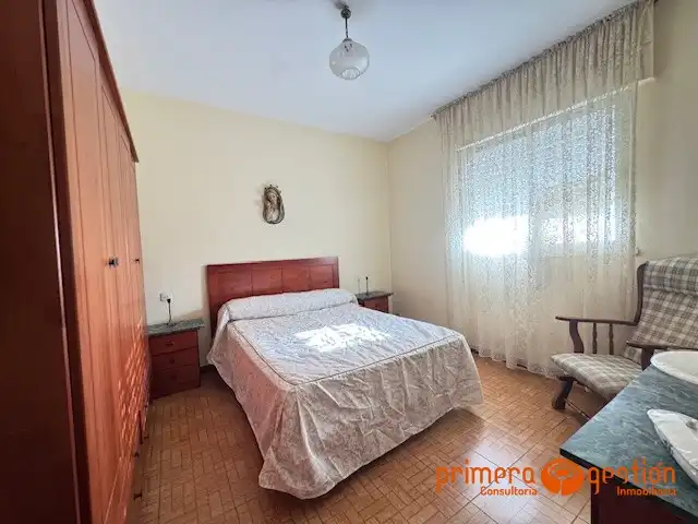 Habitación de Piso en venta en Sevilla con Trastero