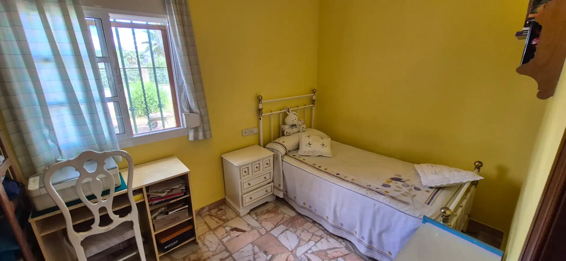 Habitación de Casa o chalet en venta en Carmona con Aire acondicionado, Calefacción y Jardín privado