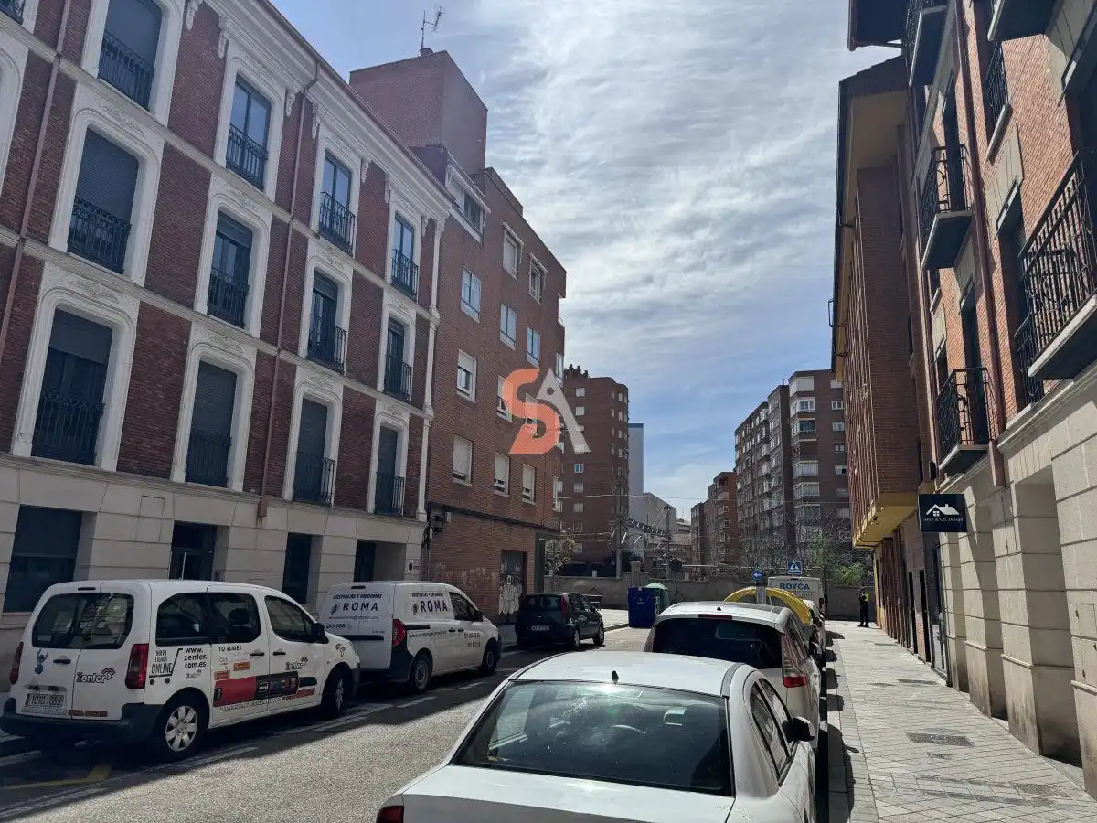 Vista exterior de Pis en venda en Valladolid amb Aire condicionat, Calefacció i Terrassa